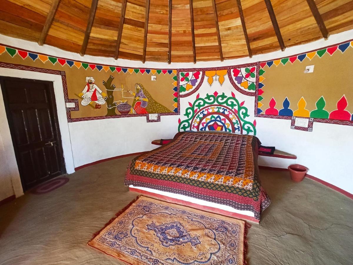 Banni Village Resort - Rann Of Kutch Bherandiāla Exteriér fotografie