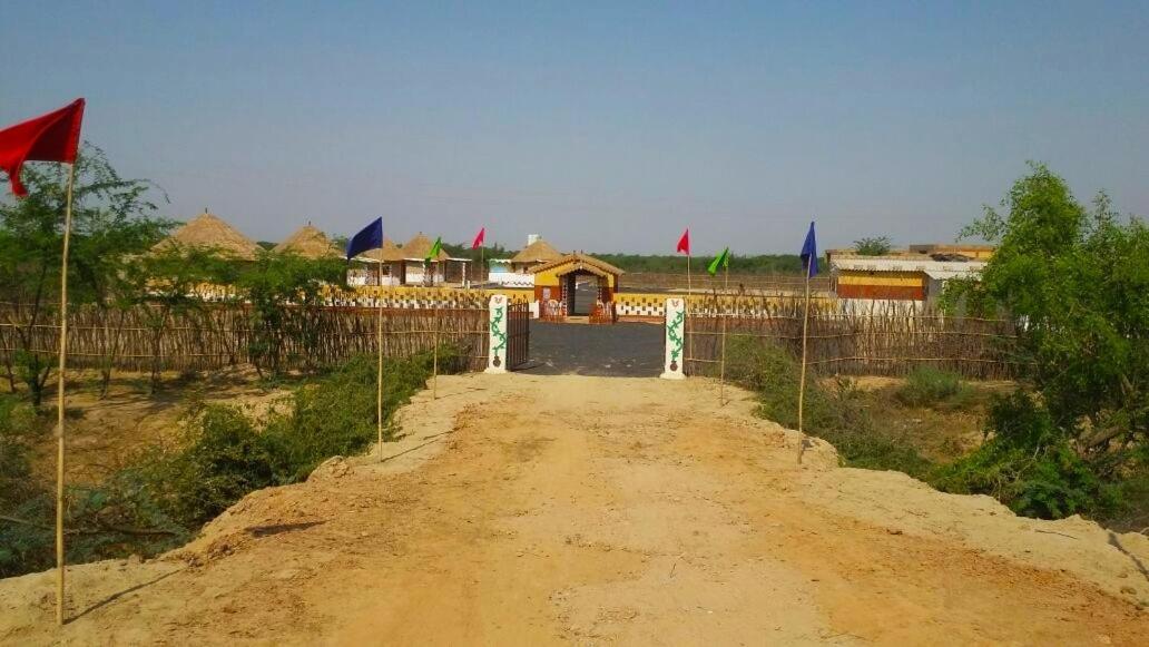 Banni Village Resort - Rann Of Kutch Bherandiāla Exteriér fotografie