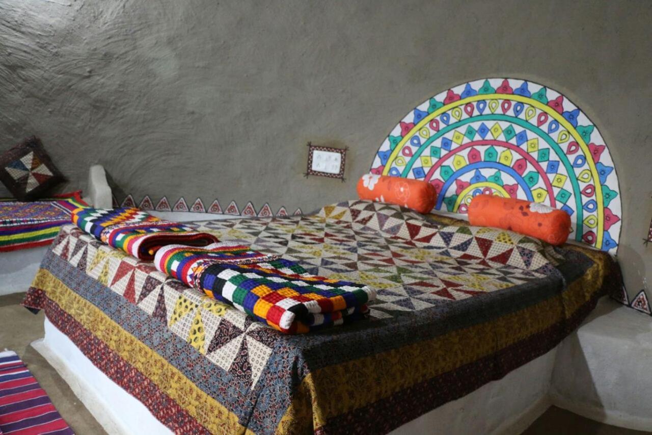 Banni Village Resort - Rann Of Kutch Bherandiāla Exteriér fotografie