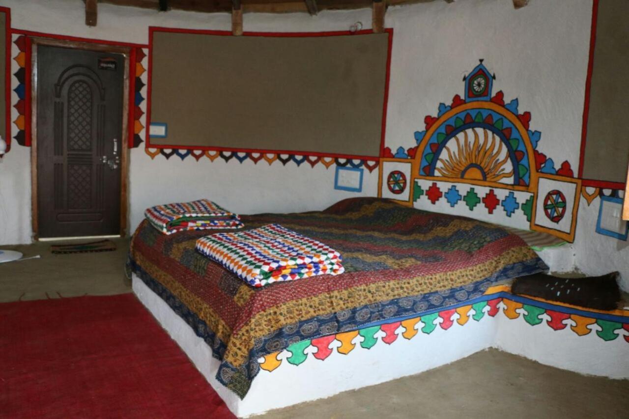 Banni Village Resort - Rann Of Kutch Bherandiāla Exteriér fotografie