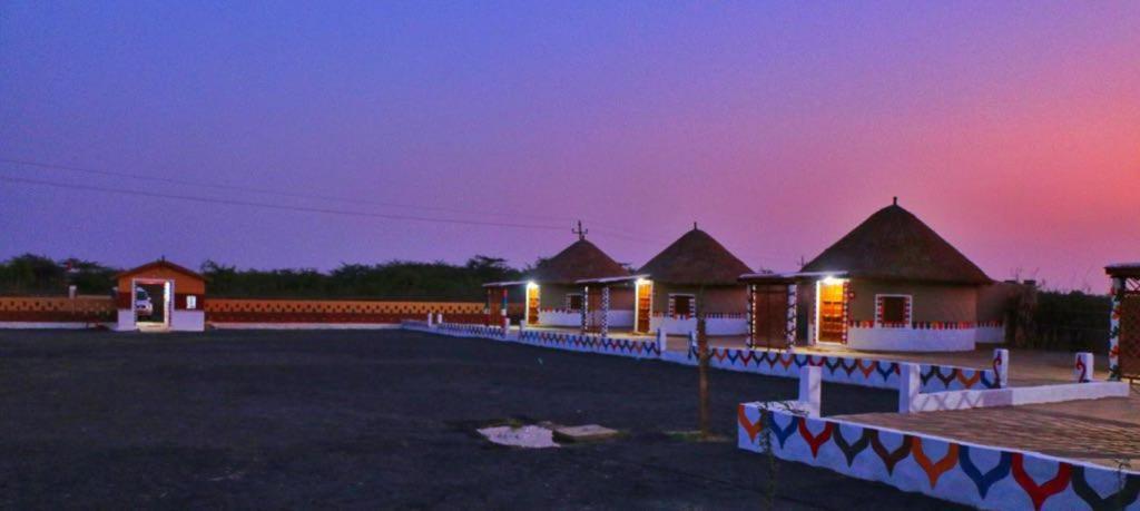 Banni Village Resort - Rann Of Kutch Bherandiāla Exteriér fotografie